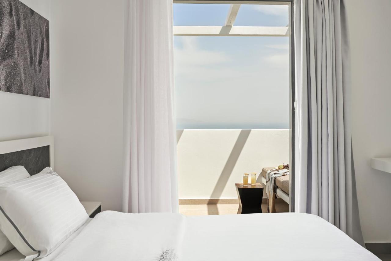 Loizos Stylish Residences Фира Екстериор снимка