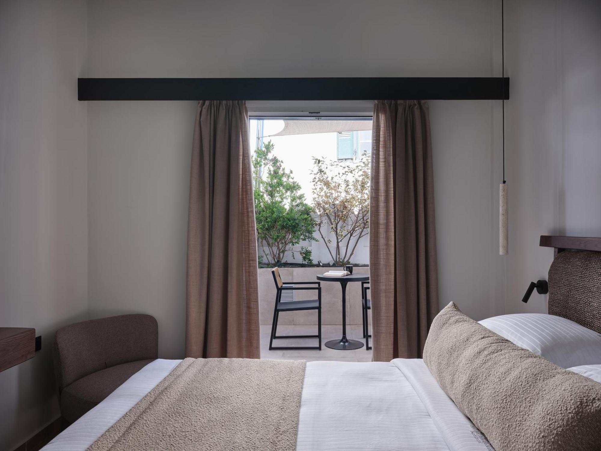 Loizos Stylish Residences Фира Екстериор снимка