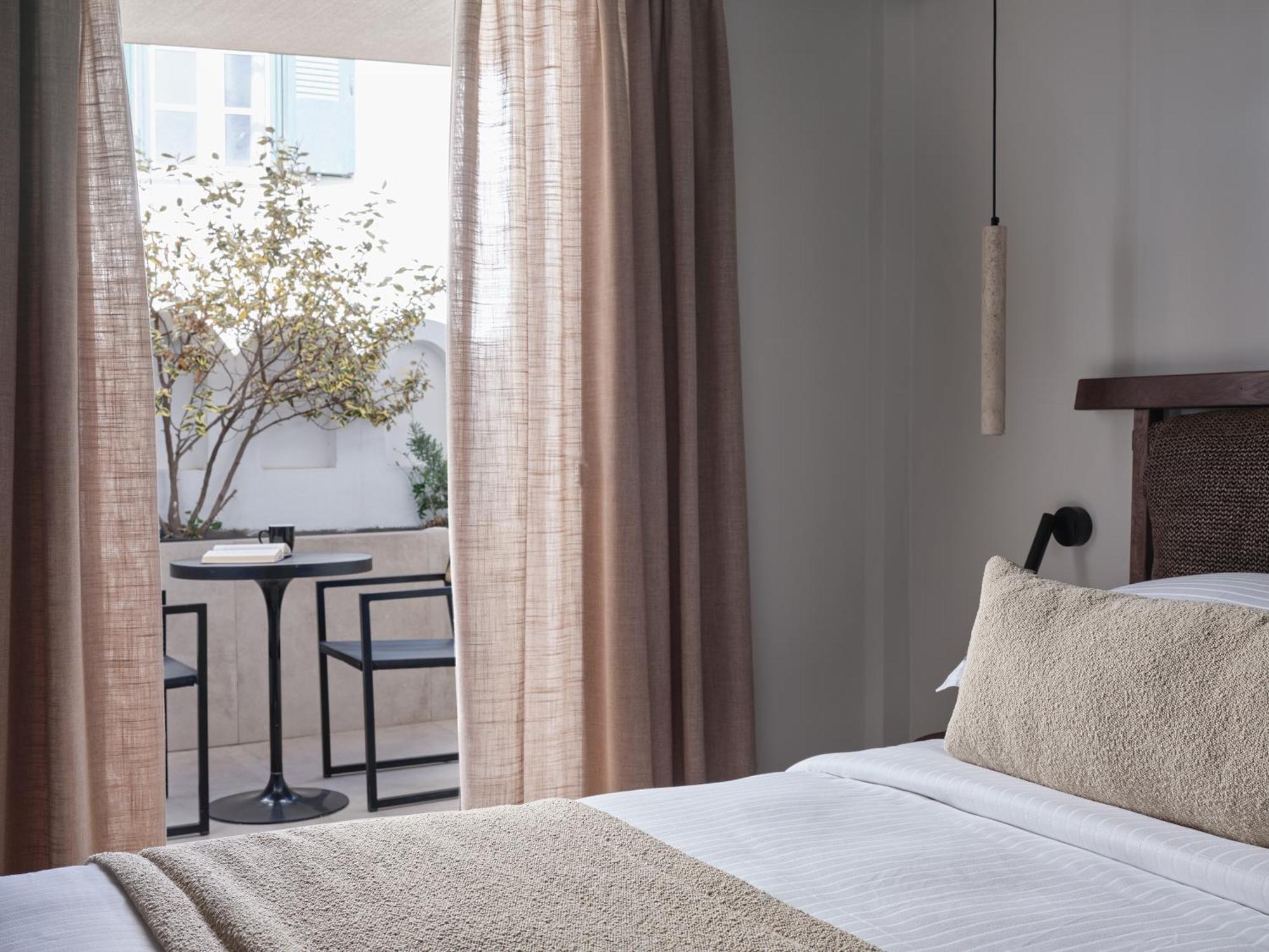 Loizos Stylish Residences Фира Екстериор снимка