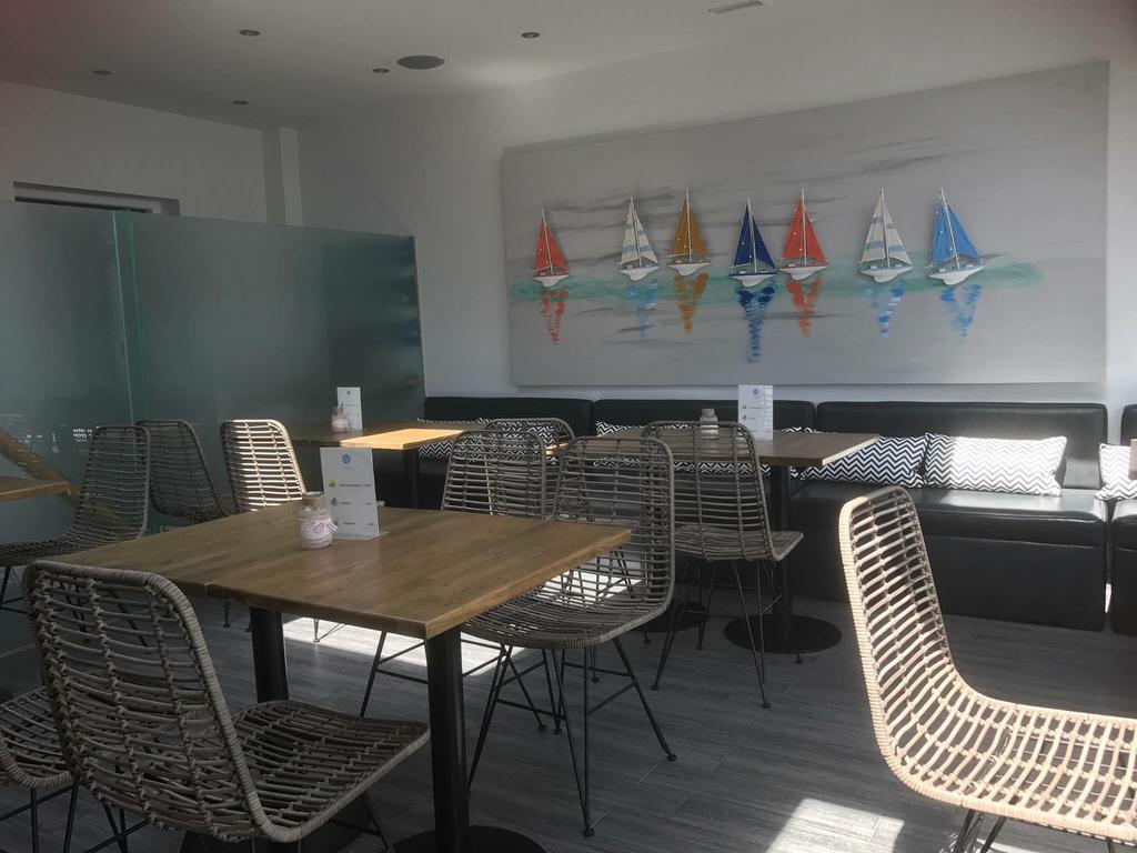 Loizos Stylish Residences Фира Екстериор снимка