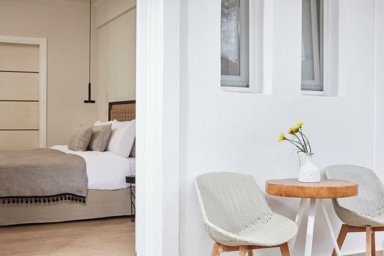 Loizos Stylish Residences Фира Екстериор снимка