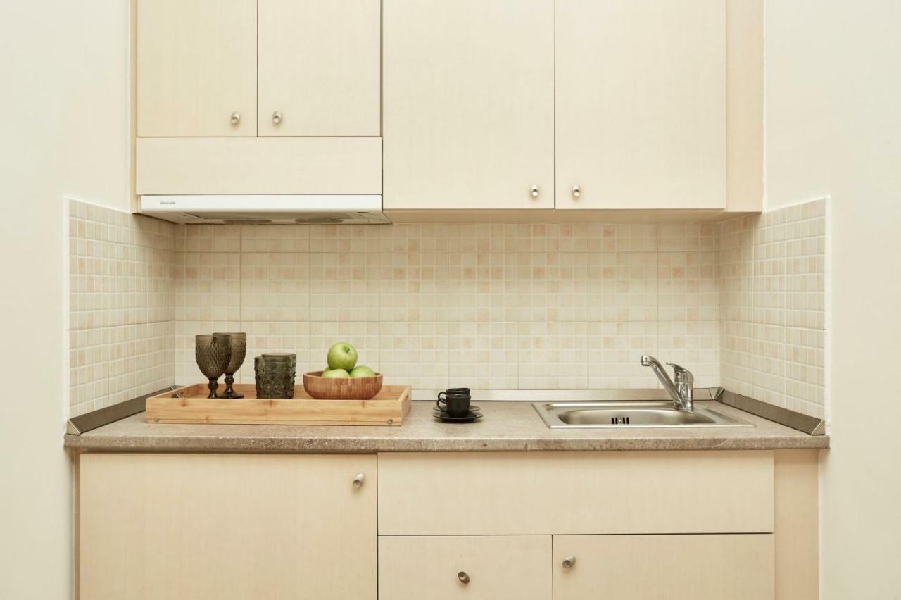 Loizos Stylish Residences Фира Екстериор снимка
